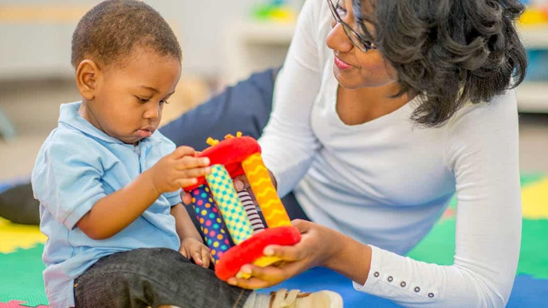 Engaging Toddlers Through Sensory Play