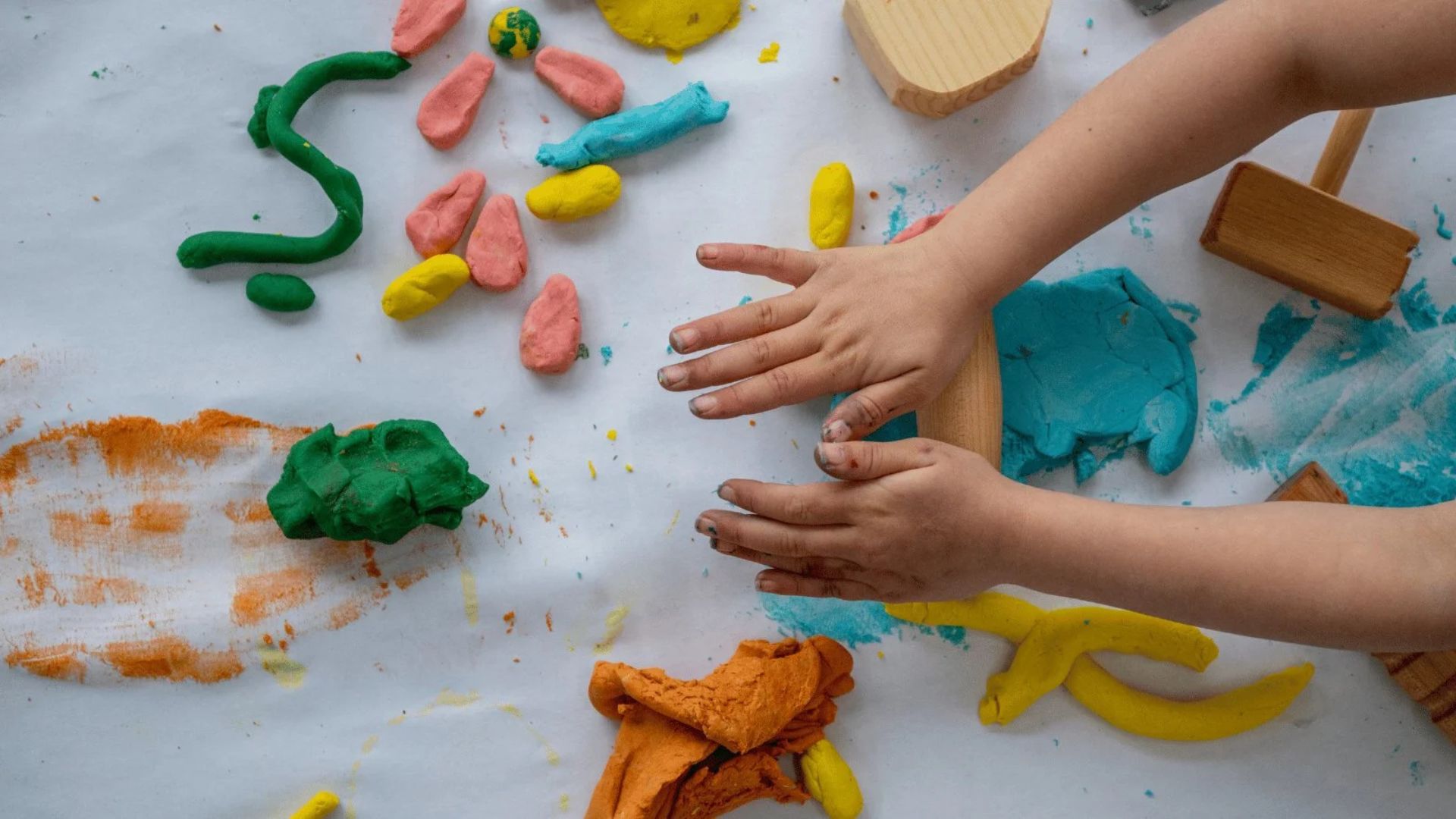 Sensory Play Supports Preschool Growth