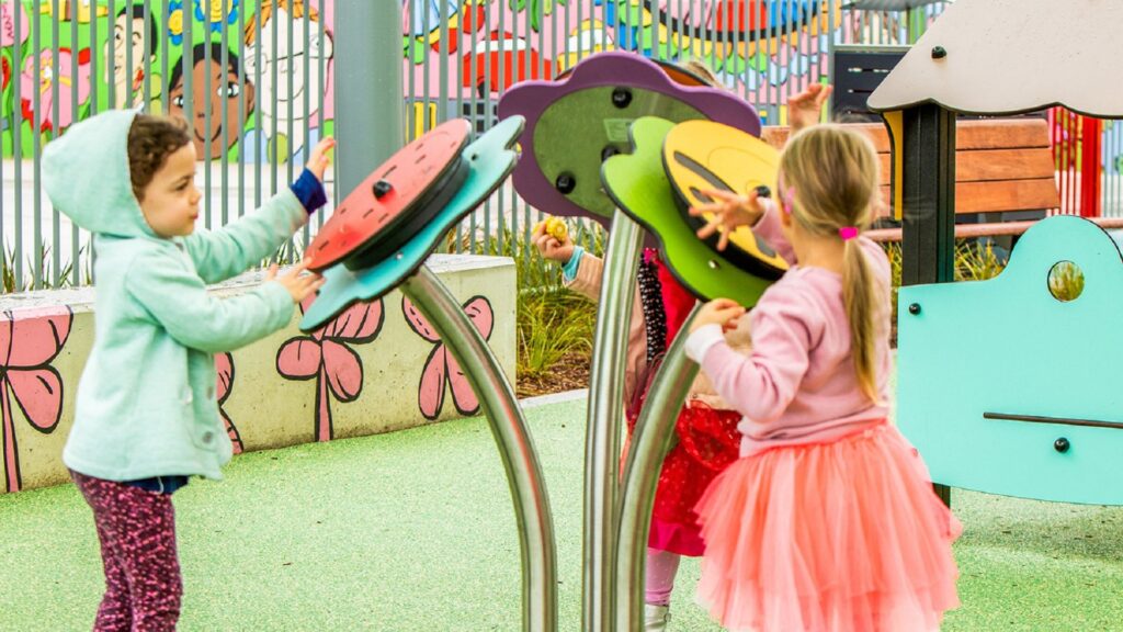 Toddlers Benefit From Interactive Play Spaces